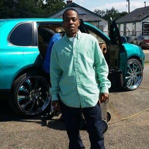 Meet your Posher, Lawrence